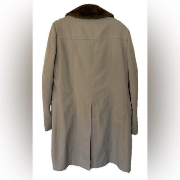 VTG Faux Fur London Fog Trench Coat. - Picture 3 of 10